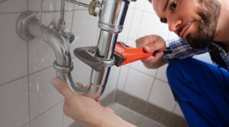 Local tankless water heater installation in Manitou, OK